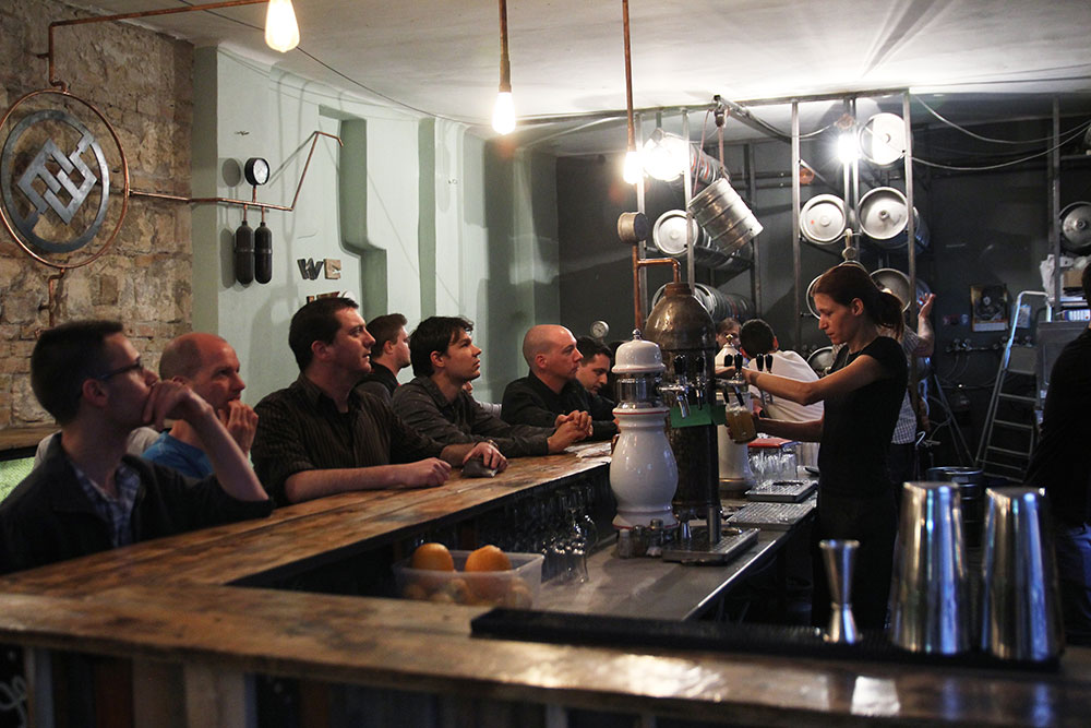 Élesztő craft beer bar