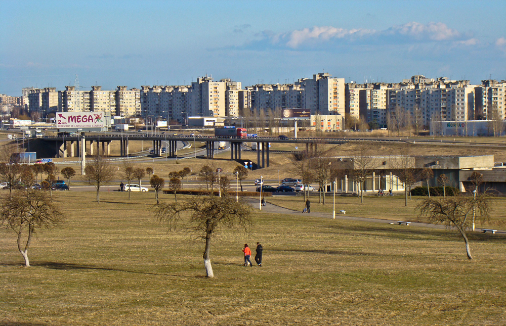 View onto the Šilainiai housing estate (image: Kestutis Malzinskas under a CC licence)