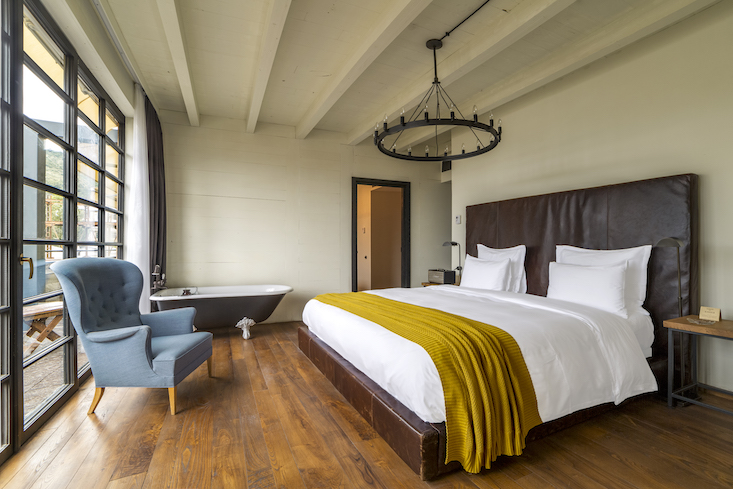 Rooms Hotel