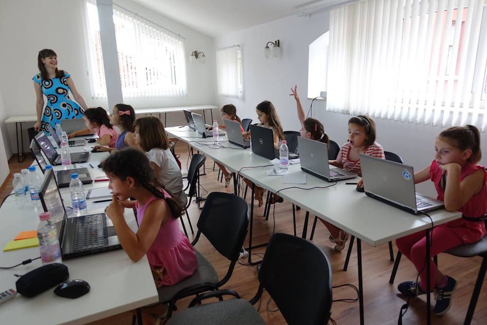 A Coding girls class in the Bulgarian city of Plovdiv. Image: codinggirlscom / Facebook