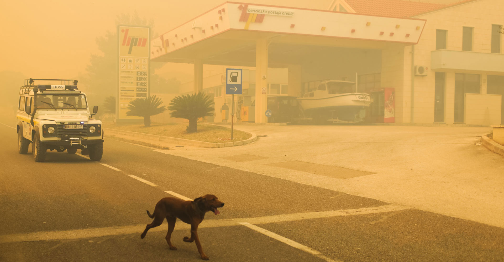 The wildfire fighters battling extreme heat in Yakutia