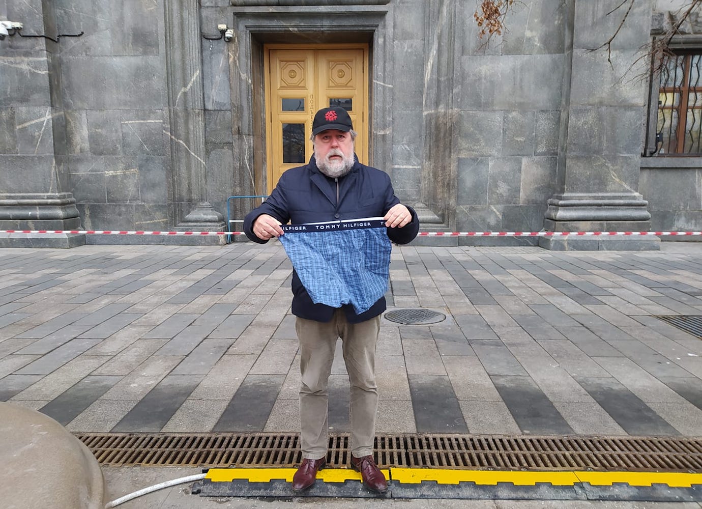 Russian filmmaker Vitaly Mansky detained after anti-government underpants protest 