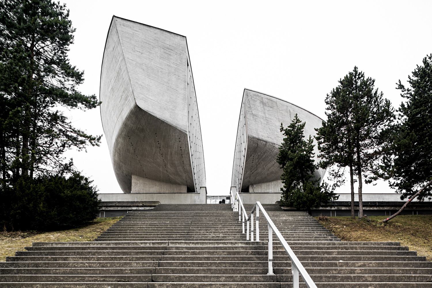 Memorial and Museum of the Slovak National Uprising, by architect Dušan Kuzma, 1963-1970. Banská Bystrica, Slovakia. Image: Stefano Perego