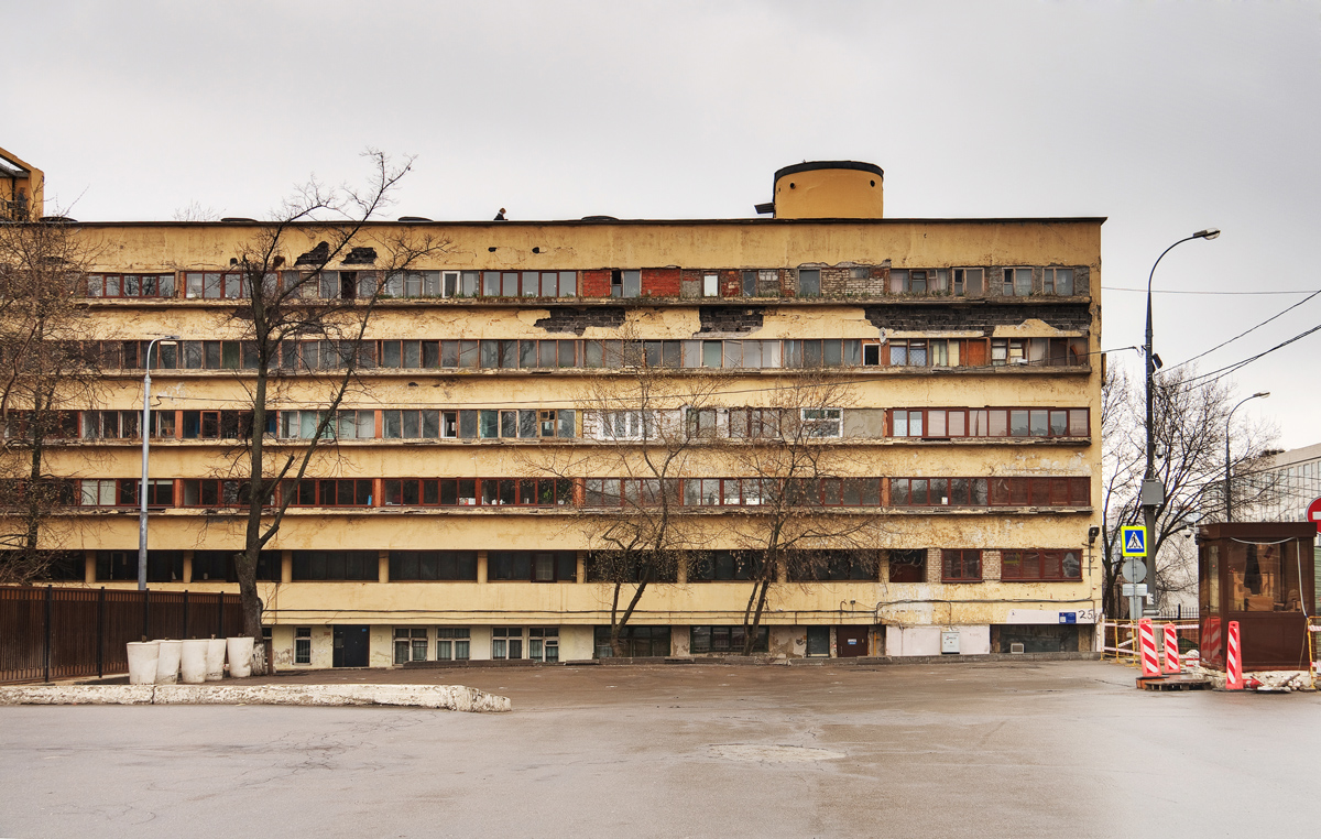 Image: Narkomfin Building 2 Ludvig14 under a CC license via Wikimedia Commons