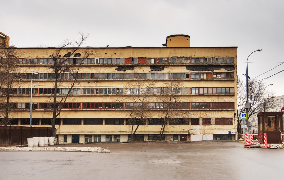 Image: Narkomfin Building 2 Ludvig14 under a CC license via Wikimedia Commons