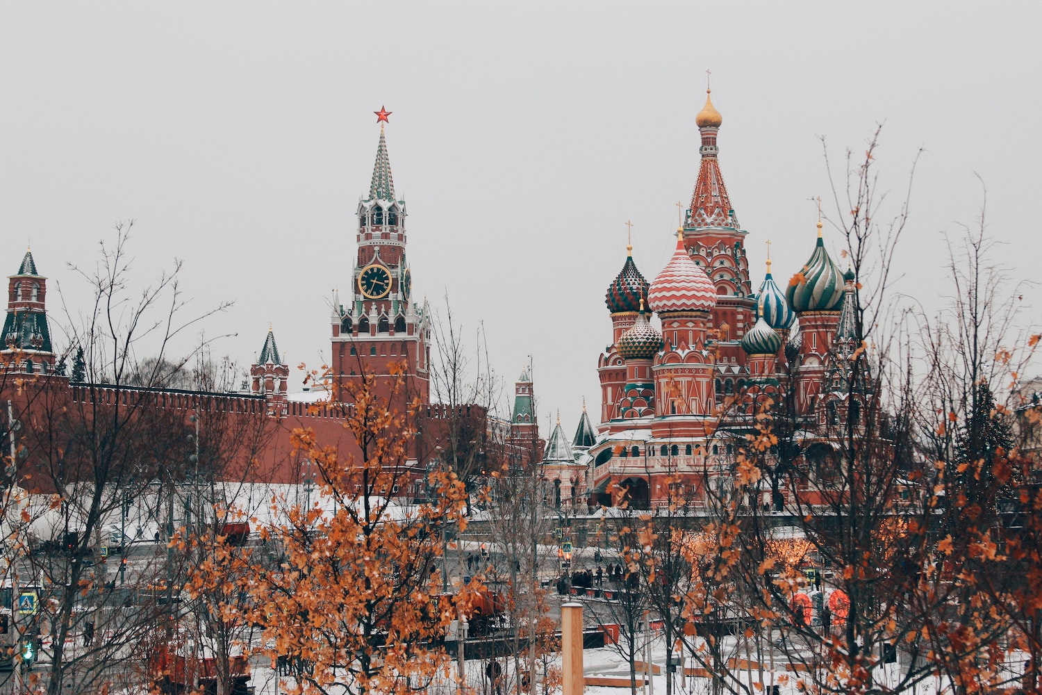 St Basil’s Cathedral and the Spasskaya Tower in Moscow’s Red Square. Image: Michael Perulava under a CC license