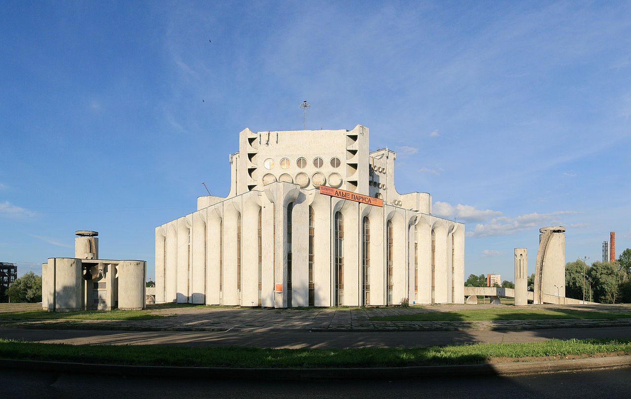  Image: Dostoyevsky Drama Theatre © Ludvig14 under a CC license 4.0 via Wikimedia Commons