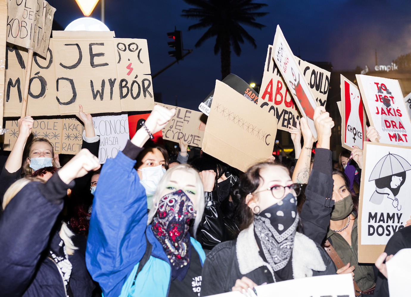 A photography archive preserves Polish protests as they unfold in real time