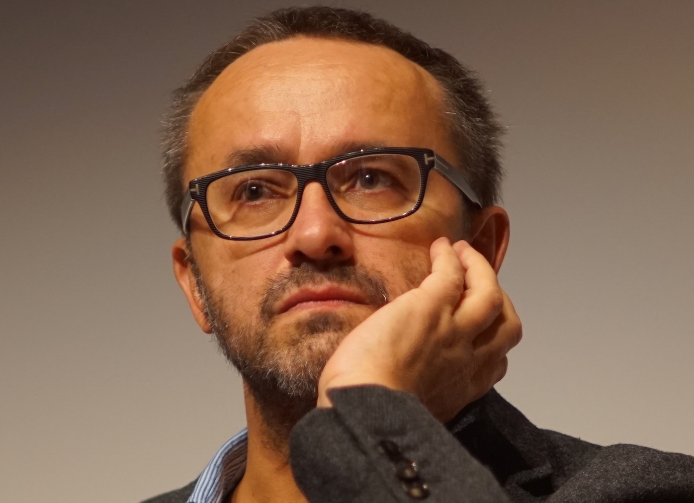 Russian director Andrei Zvyagintsev gives speech in support of Navalny in Novosibirsk
