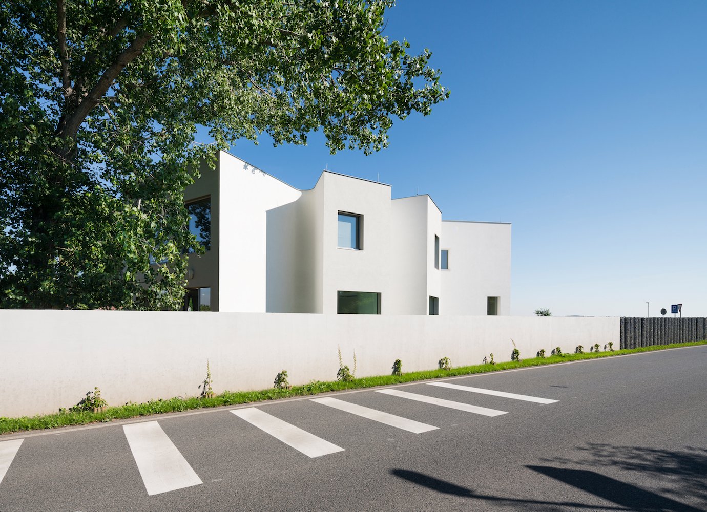 This modern Czech home hides a remodelled ancient Greek atrium | Concrete Ideas