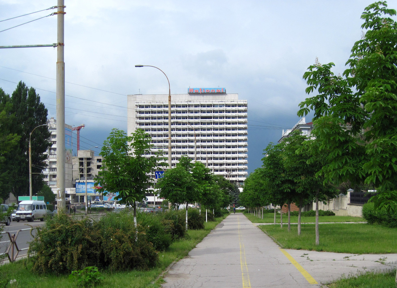 The twisted fate of Bishkek’s treasured UFO-like Soviet-era circus | Concrete Ideas