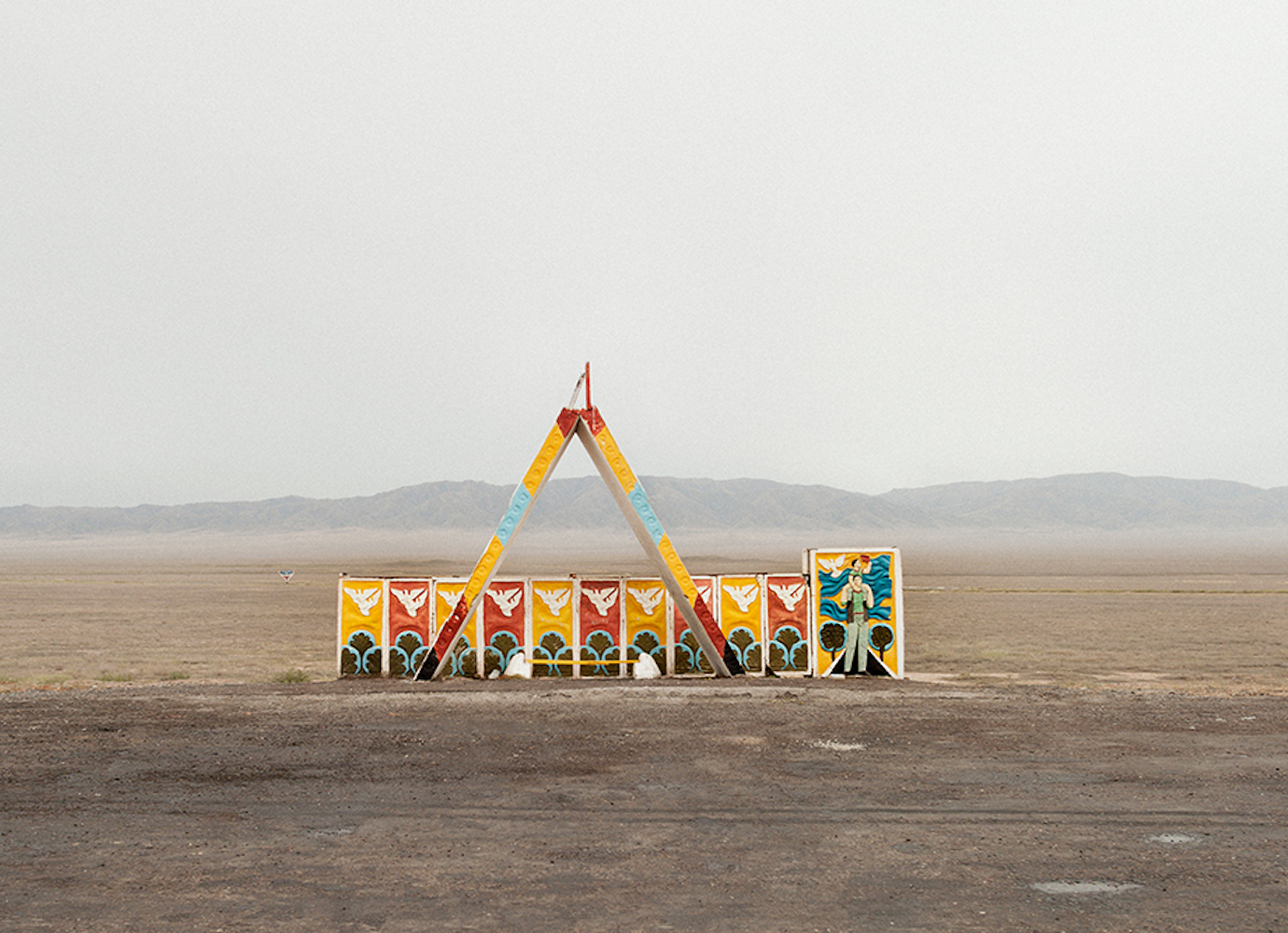 Lose yourself in the fascinating world of Soviet bus stops with @herwigphoto