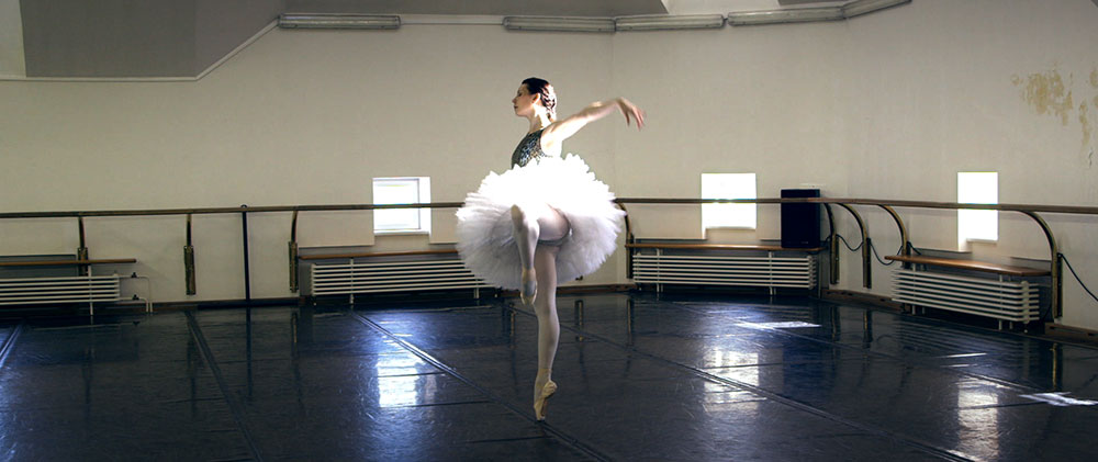 Maria Alexandrova rehearses in studio