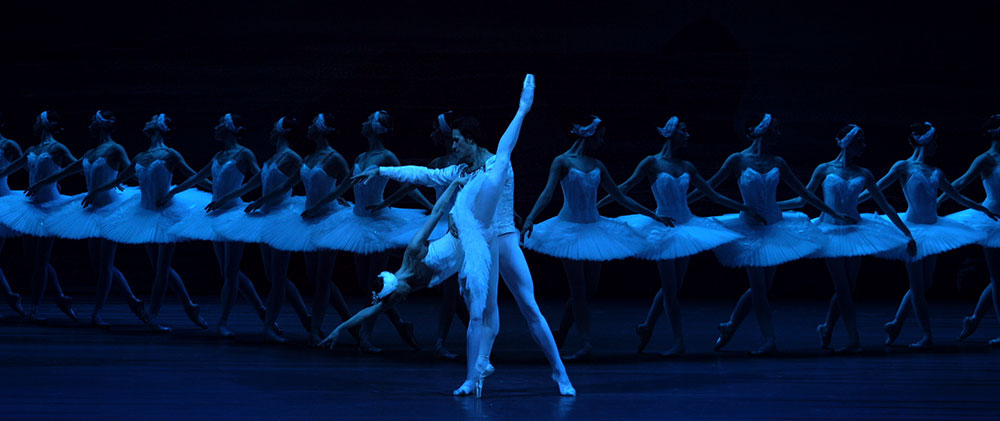 Maria Allash performs in <em>Swan Lake</em> at the Bolshoi