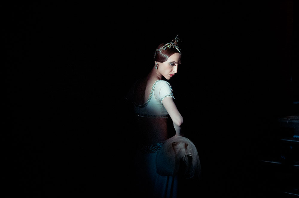 Dancer backstage at <em>La Bayadere</em>