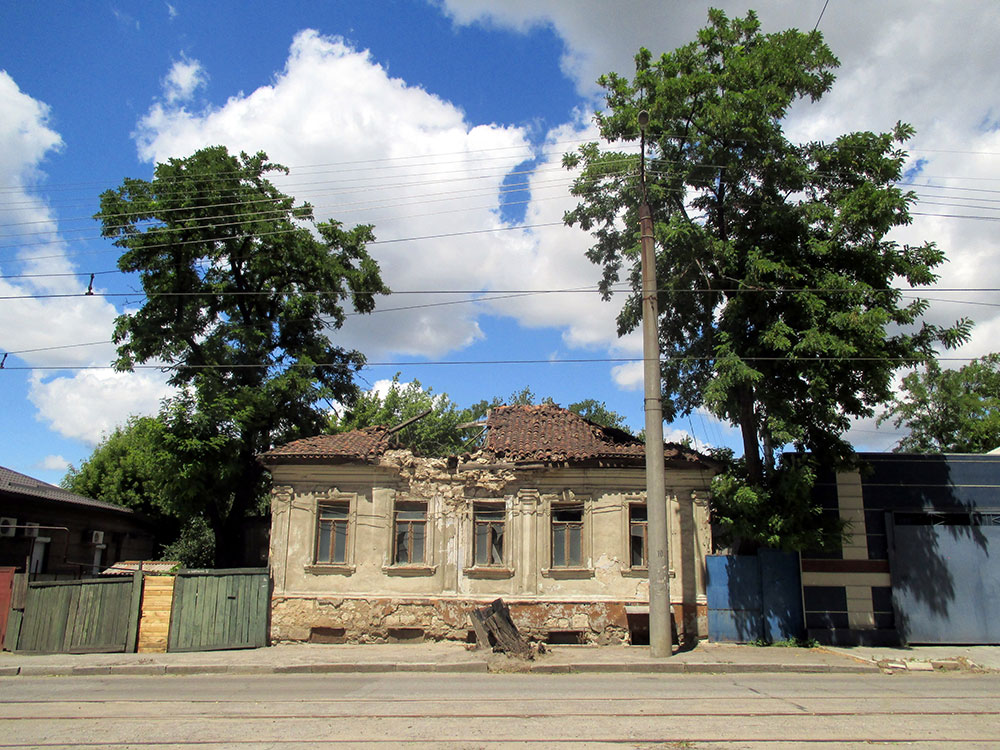 Luhansk in 2015, after recent conflict. Image: Denis Boyarinov