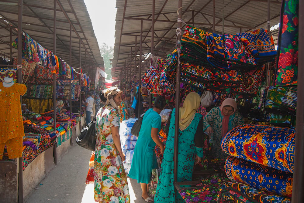 Bazaar in Margilan, Uzbekistan. Image: Mr. Theklan under a CC licence