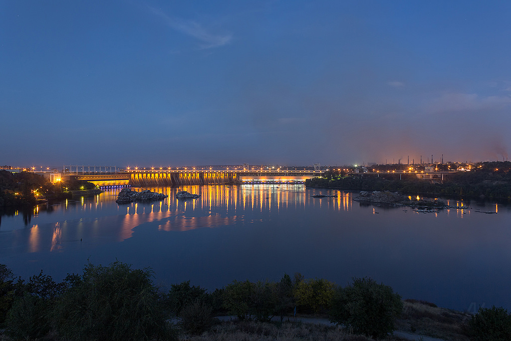 Dnieper Dam. Image: Anton Kalkasov under a CC licence