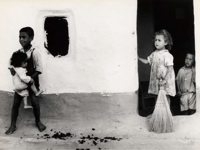 From the series <em>Little Man</em> (1952-1963). Image: Zofia Rydet Foundation