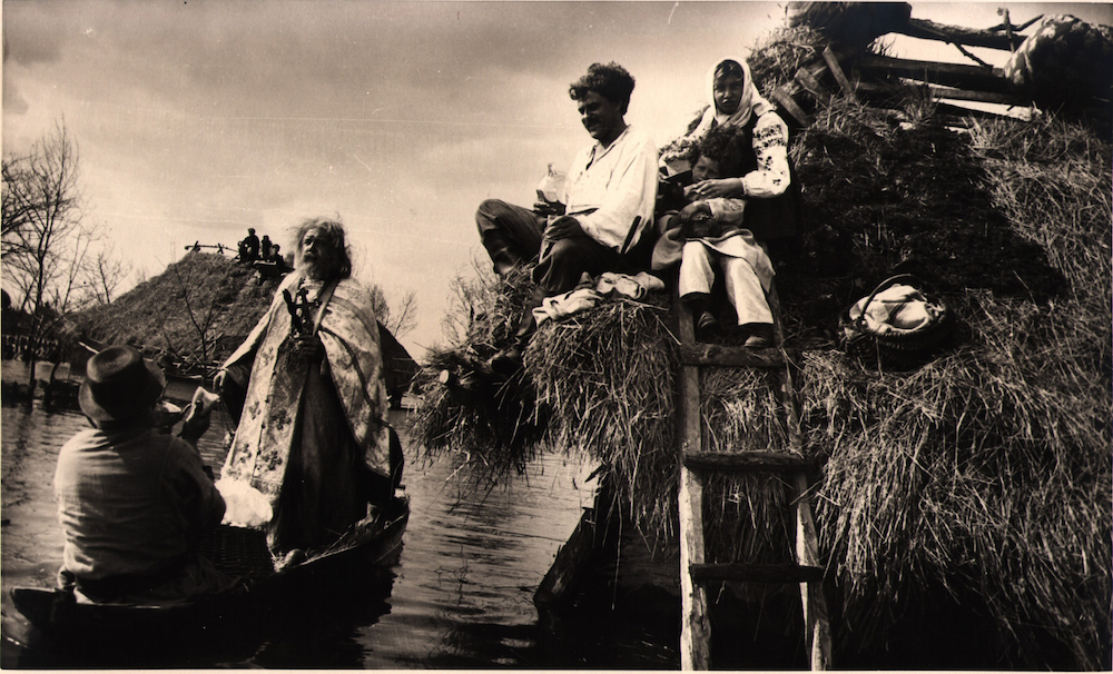 Still from <em>The Enchanted Desna</em>, dir. Yuliya Solntseva (1964). Image courtesy of Gosfilmofond