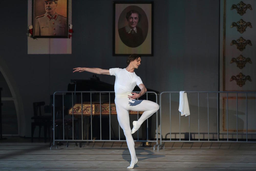 Vladislav Lantratov as Nureyev. Image: Damir Yusupov/Bolshoi Theatre of Russia/Facebook