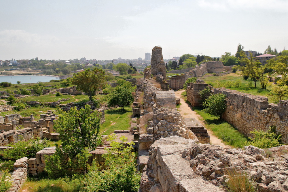 Ruins of antique fortifications at Chersonesus (Alexxx Malev under a CC licence)