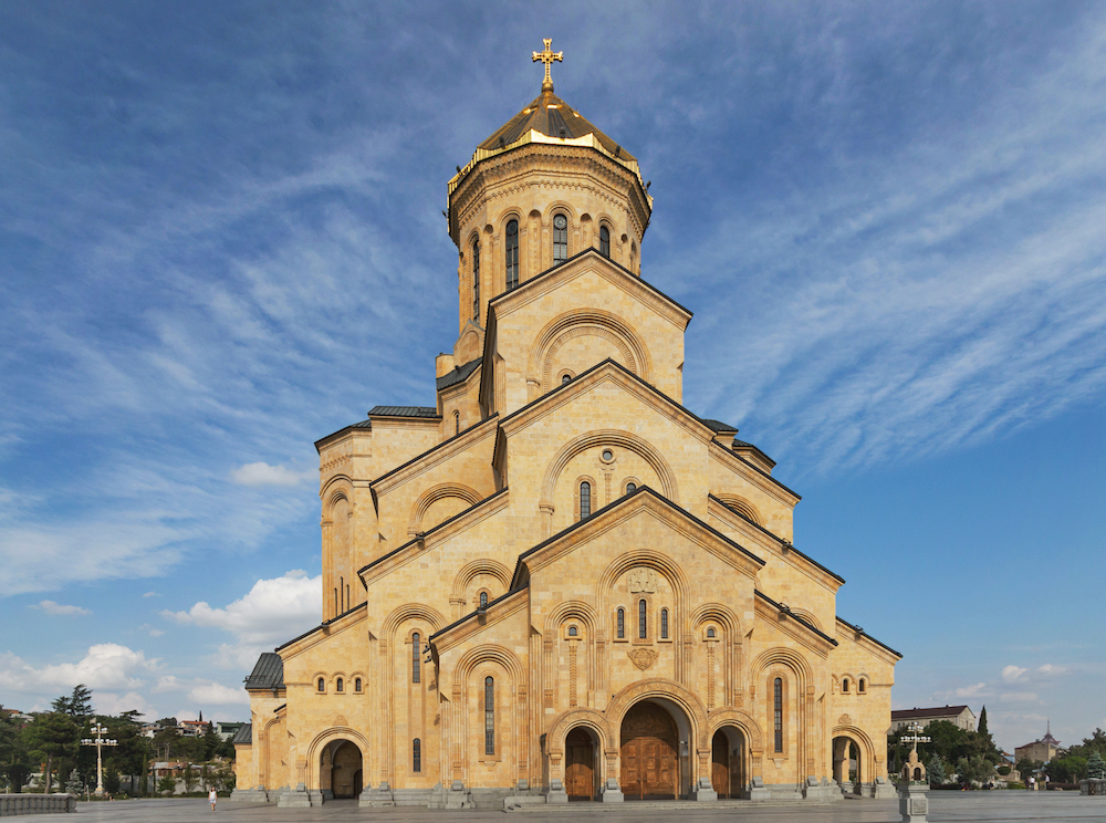 Selected over Jorbenadze's design, Sameba Cathedral is a bombastic pastiche of medieval Georgian churches. Image: Marcin Konsek under a CC licence