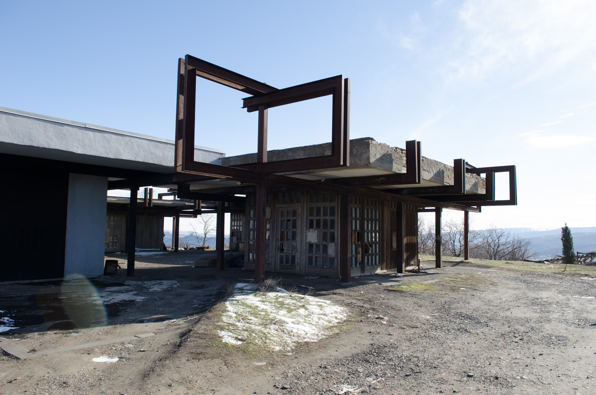 The stonemasons' workshop at Mukhatgverdi. Image: Vladimer Shioshvili