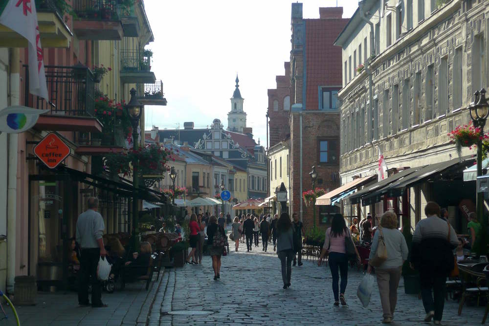 Kaunas old town (image: Joe under a CC licence)