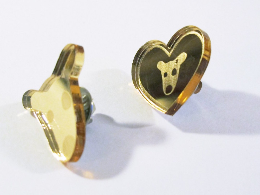 Badge by Luch Design. Image: Luch Design/VK