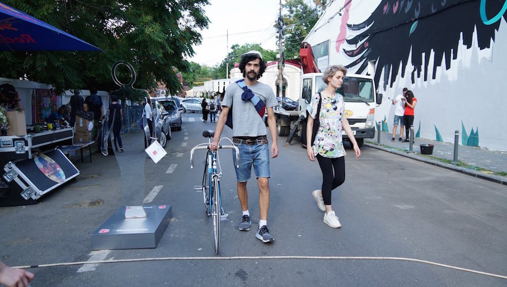 A Street Delivery event in Bucharest. Image: Lia Stefanescu/Street Delivery/Facebook