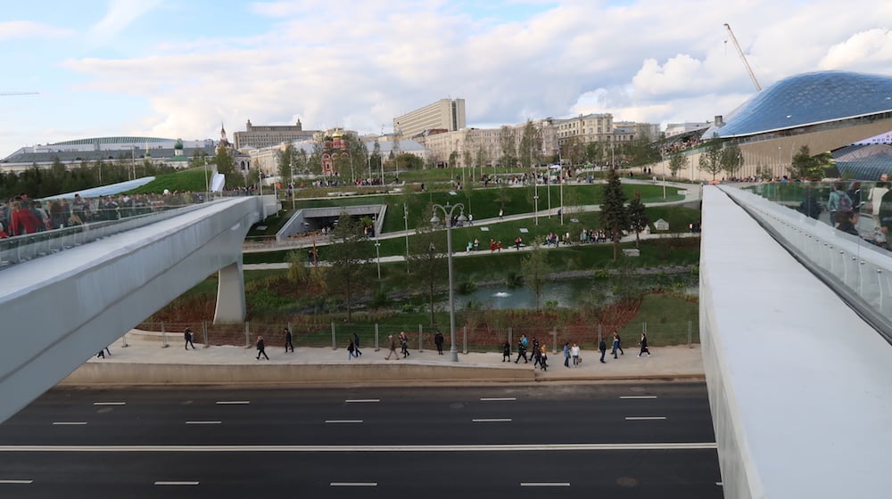 View back onto the park from the Soaring Bridge. Image: Michał Murawski 