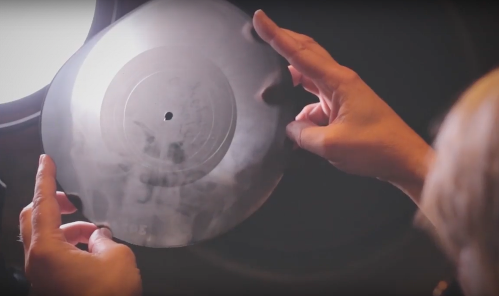 X-ray records were thing and fragile, and would be thrown away once they were worn through. Image: The Real Tuesday Weld/Youtube