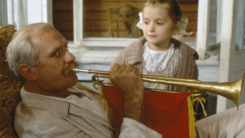 Nikita Mikhalkov in his own 1994 film <em>Burnt by the Sun</em>