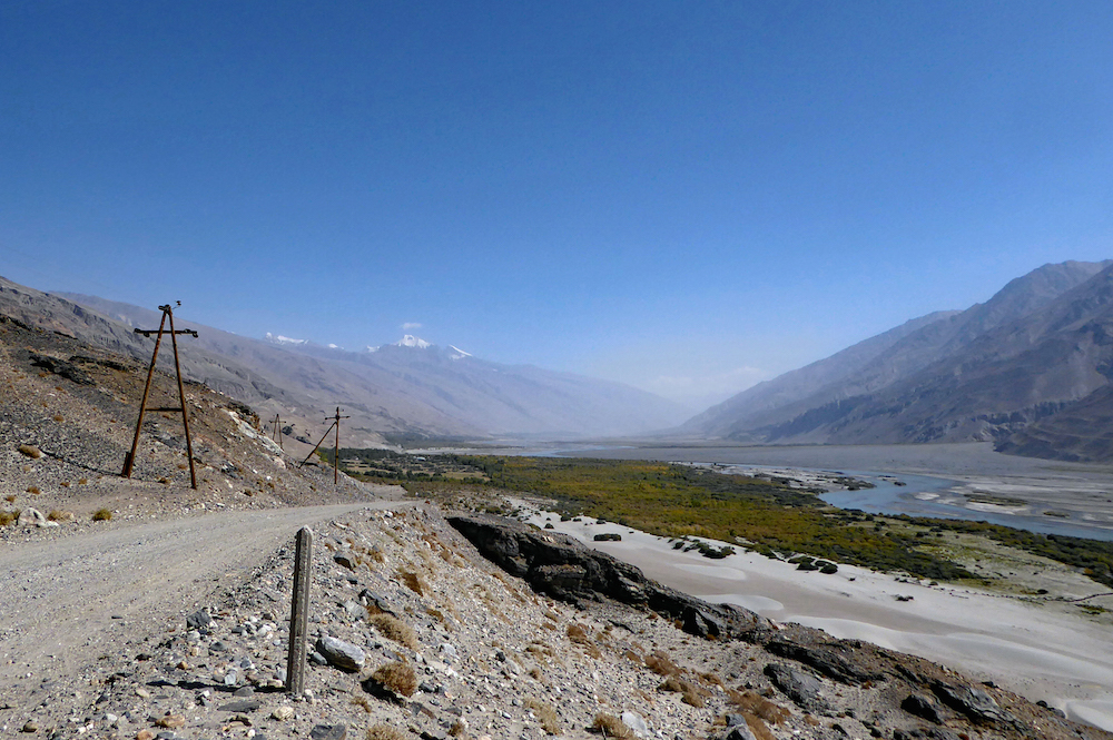 The Panj River runs alongside the road outside of Dushanbe. Image: Hans Birger Nilsen under a CC licence