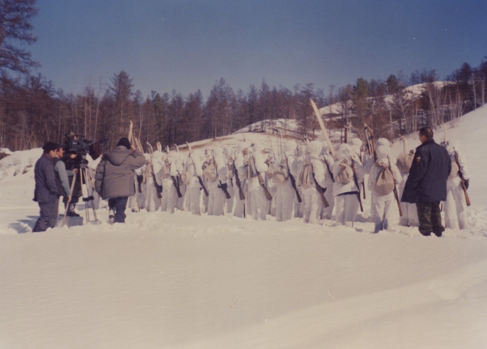 On the set of <em>Cranes over Ilmen</em>, dir. Nikita Arzhakov (2005). Image courtesy of Sakhafilm