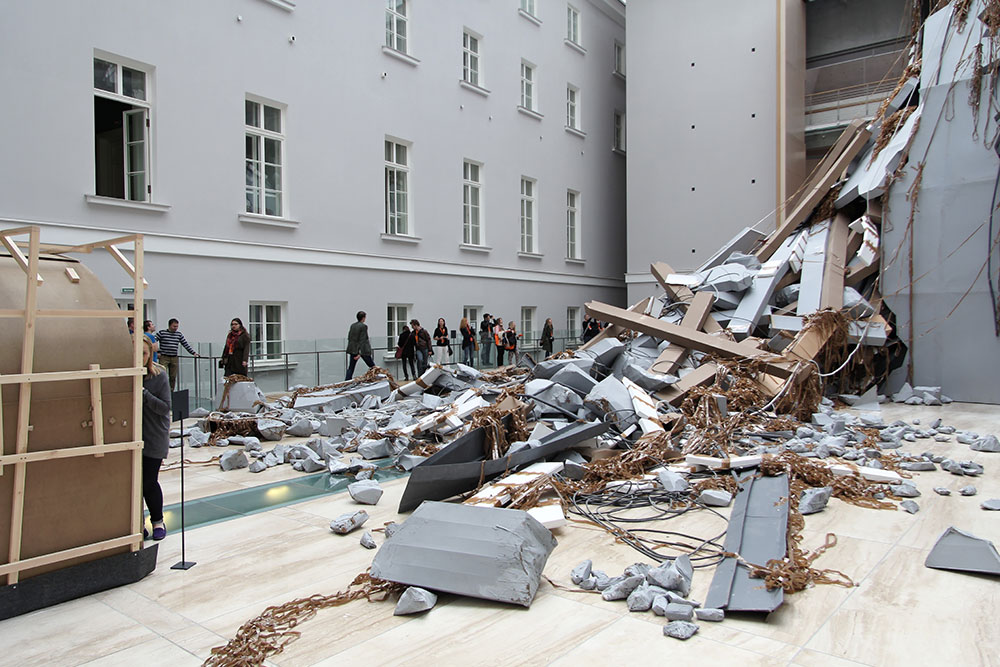 Thomas Hirschhorn, <i>Abschlag</i> (2014)