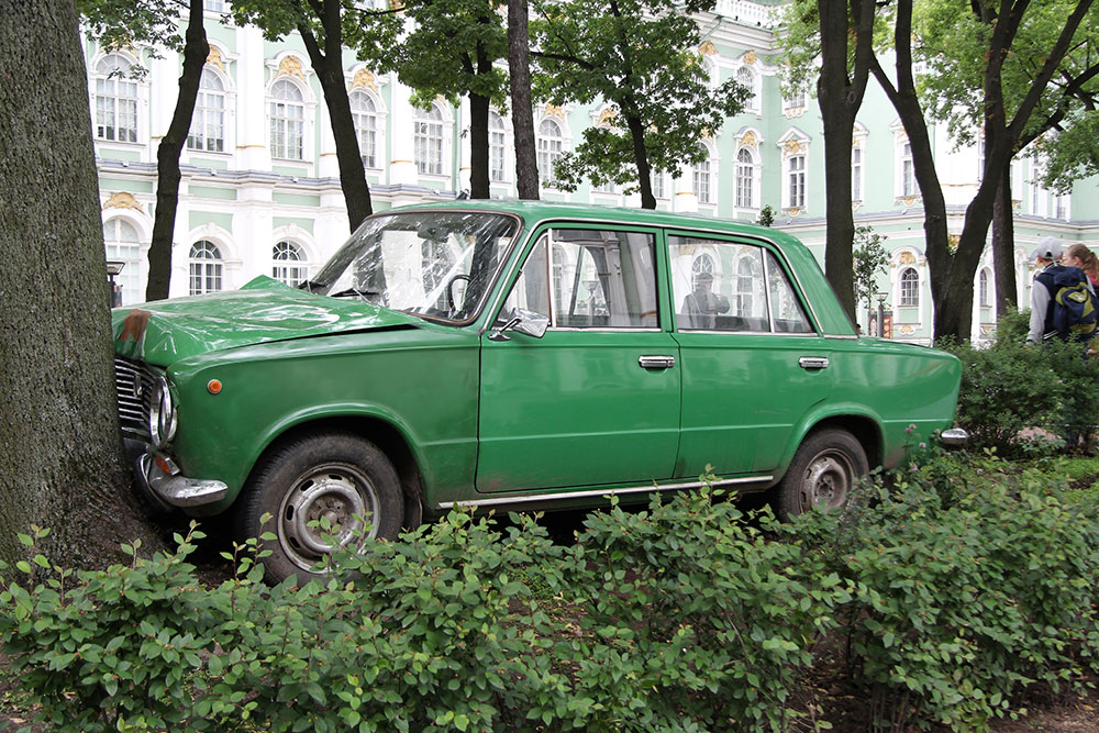 Francis Alÿs, <i>Lada “Kopeika” Project: Brussels—St Petersburg</i> (2014)