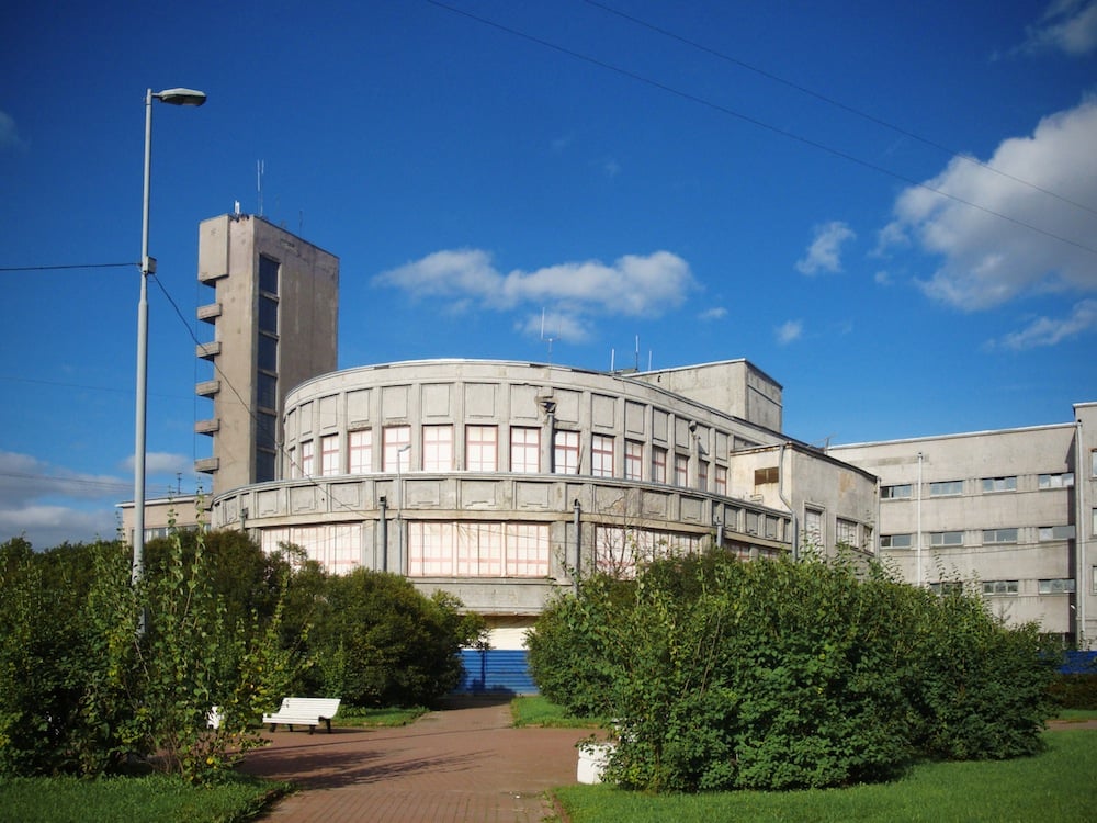 Kirov District Administration. Photograph: Sufiskiff under a CC licence