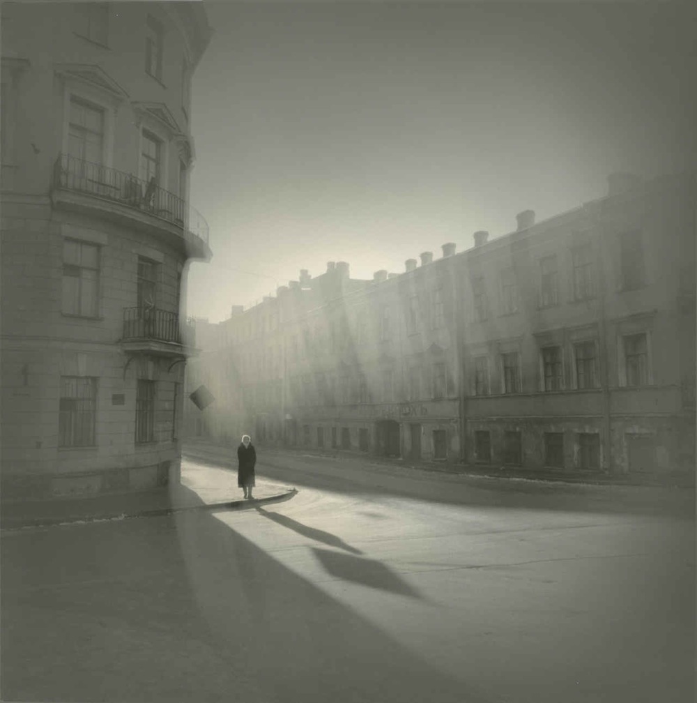 Alexey Titarenko, Untitled (woman on the corner), St Petersburg, Russia. Courtesy of Nailya Gallery