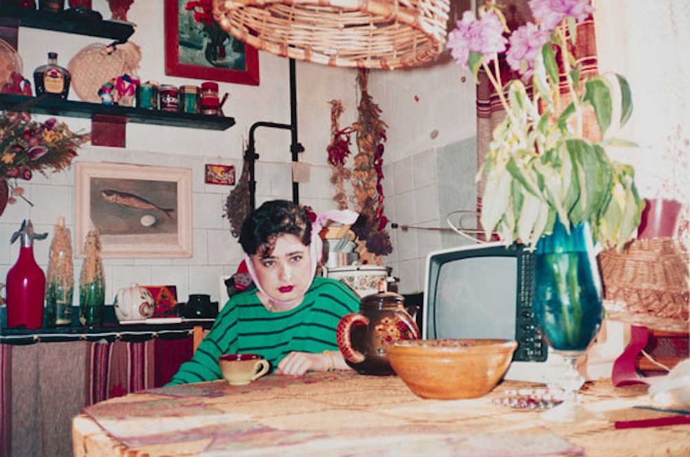 Bertien Van Manen, Vlada in the kitchen. Tatarstan, 1992. Courtesy of In Camera gallery