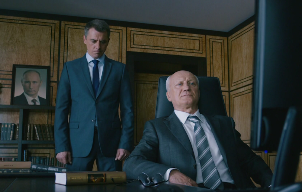 Still from <em> Sleepers </em> showing Igor Petrenko as FSB colonel Andrei Rodionov (left) and Yuri Belyaev (right) as his boss
