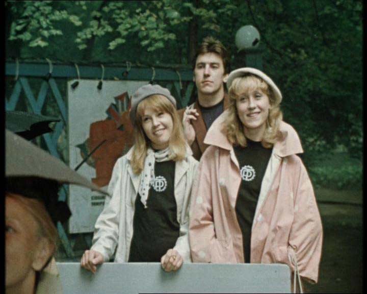 Tatyana Dogileva (left) as Sveta in The Pokrovsky Gates (1983)