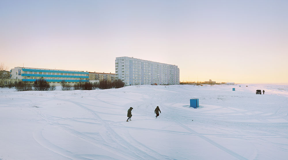 The town spreads for over 40 kilometres along the river banks and was the biggest port in Russia until the 18th century.