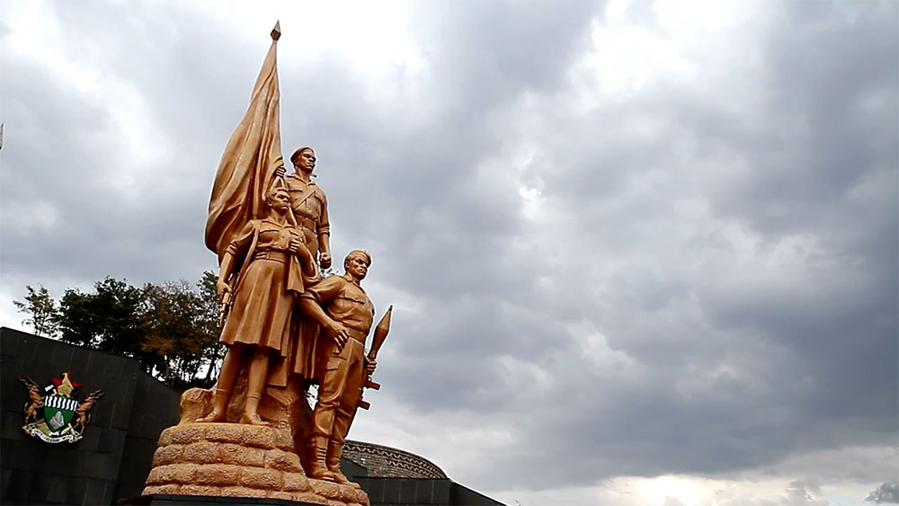 Memorial statue in Zimbabwe. Still from Mansudae Master Class (2015) by Che Onejoon.