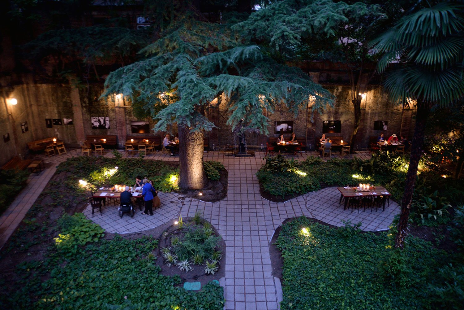 The courtyard at Cafe Littera
