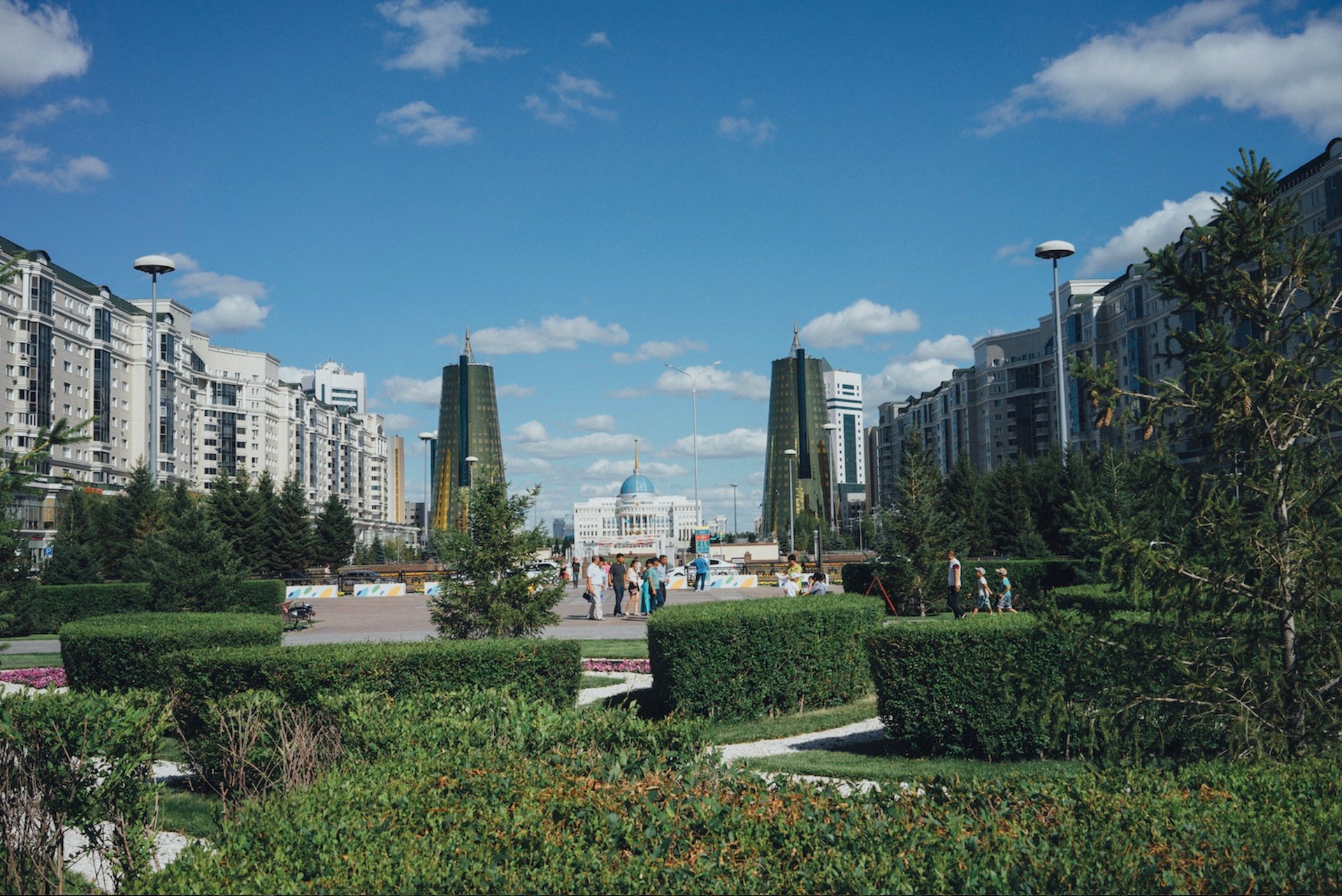 This proposed high-concept building in Kazakhstan is designed to double up as a bridge 