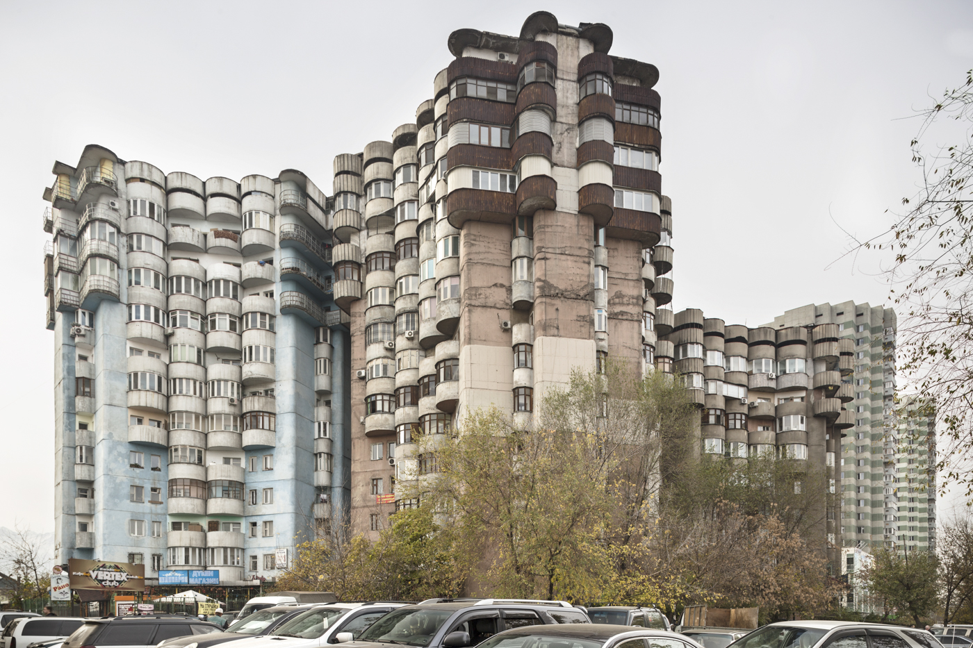 Aul housing complex, by B. Voronin, L. Andreyeva, Y. Ratushny, V. Lepeshov, and V. Vi (1986). Almaty, Kazakhstan. Photo: Roberto Conte