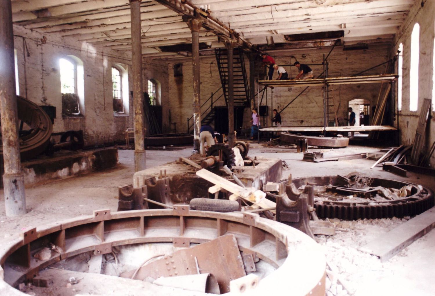 Removing the industrial machinery from the Sugar Factory in 1995, as construction of the theatre began