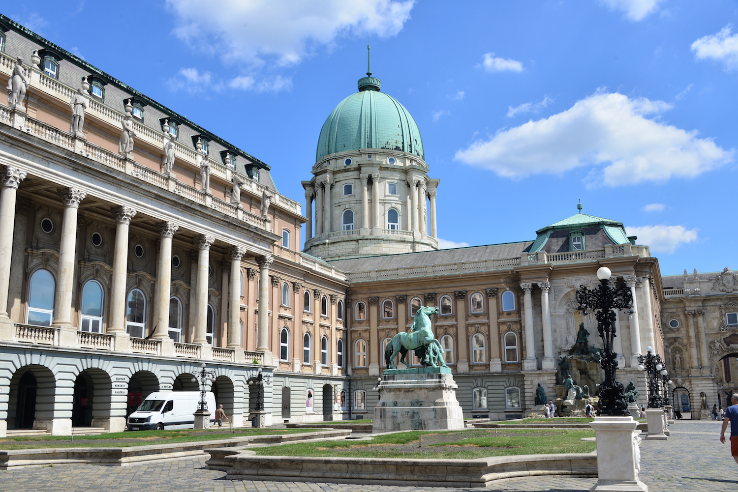 Budapest’s National Gallery. Image: Андрей Бобровский under a CC licence